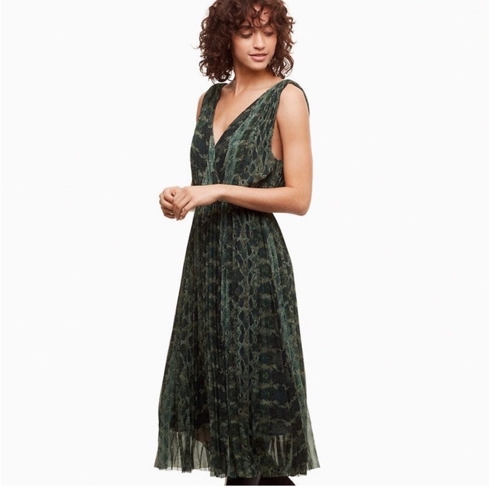 Aritzia Wilfred Green Snake-Print Midi Dress size small